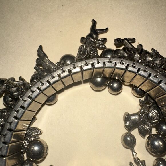 Vtg Tribal Silver Expandable Bracelet W/ Dangle Charms Angels Cherubs Balls - Picture 6 of 6